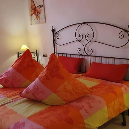 Holiday home Meerblick-villa, Grosser Pool, Palmengarten, Nur 850m Zu Und Bis 12 Personen *
